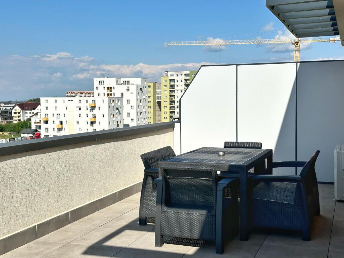 Koa - Urban Penthouse Apartamento Braşov Exterior foto