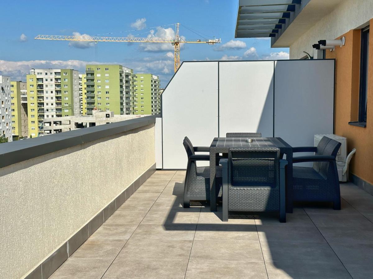 Koa - Urban Penthouse Apartamento Braşov Exterior foto